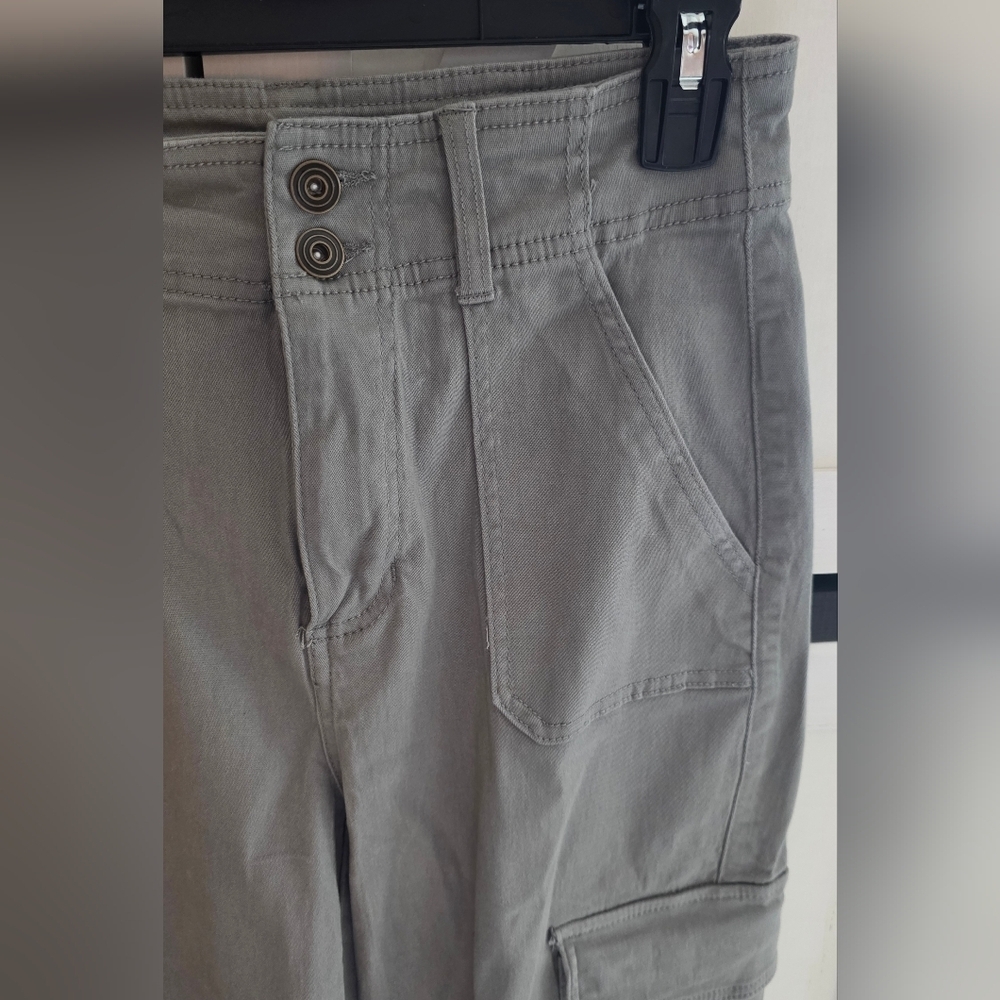 Women's Gray Cargo Pants - Picture 2 of 5